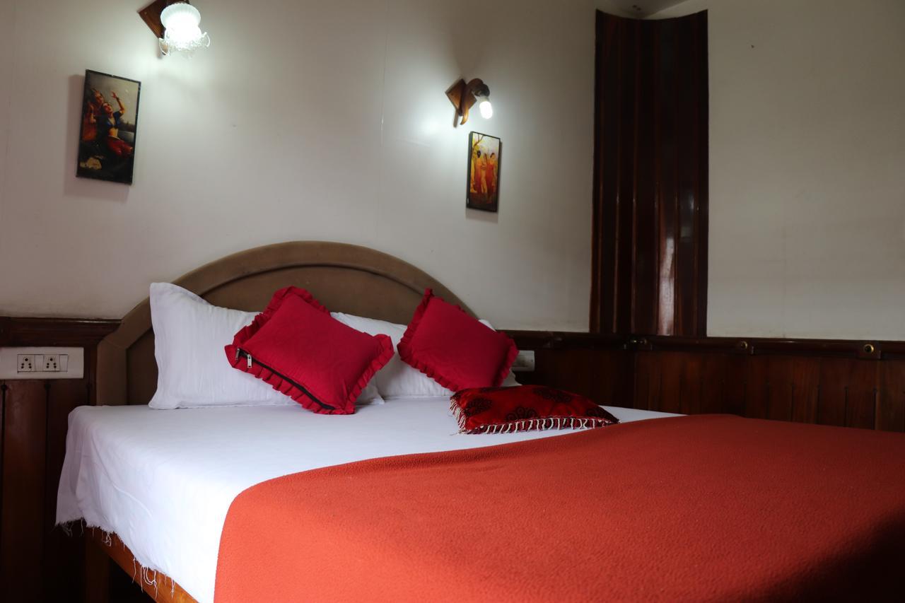 Friends Cruise, Nightstay Houseboat Alappuzha Exterior photo