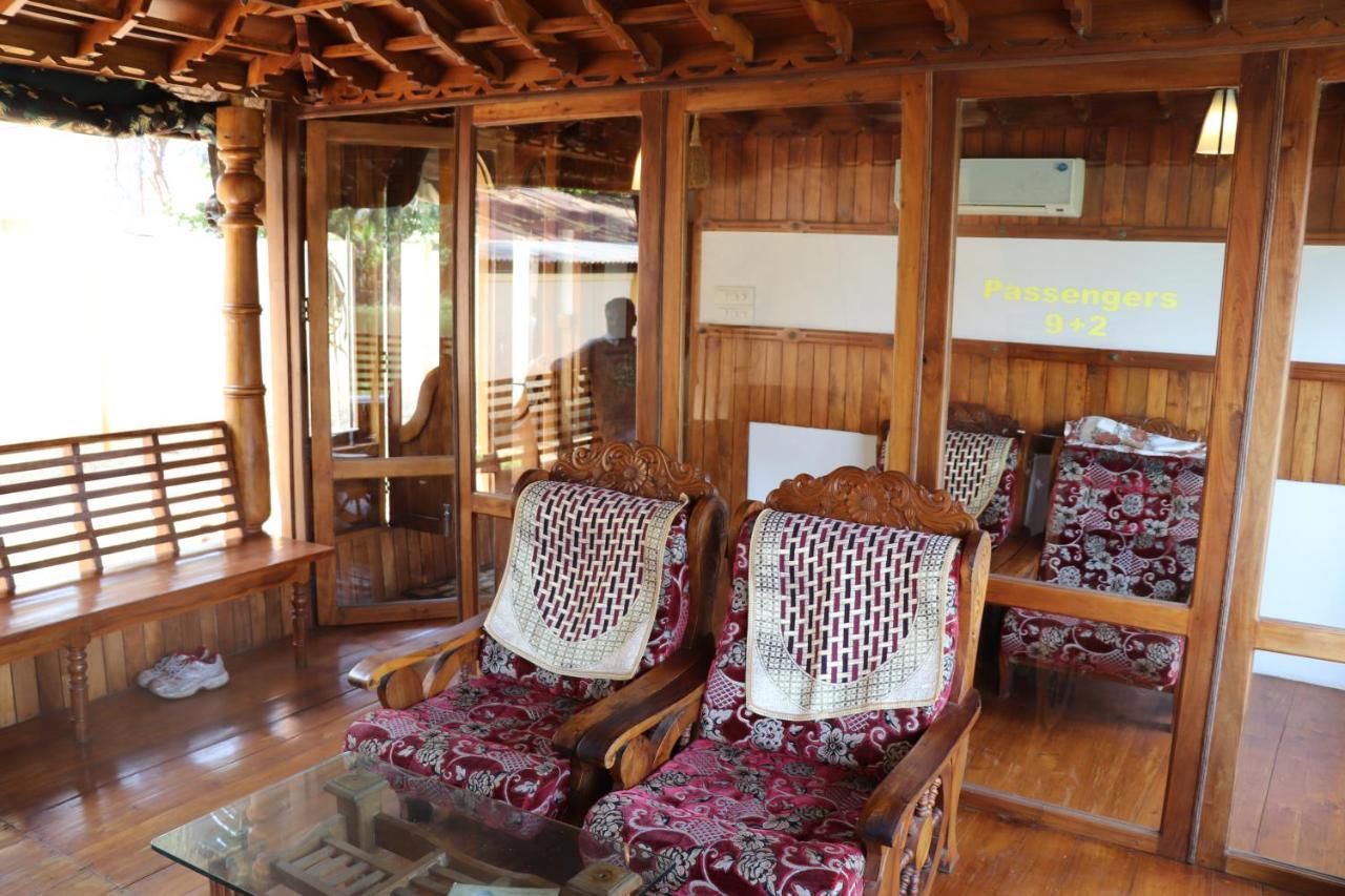 Friends Cruise, Nightstay Houseboat Alappuzha Exterior photo